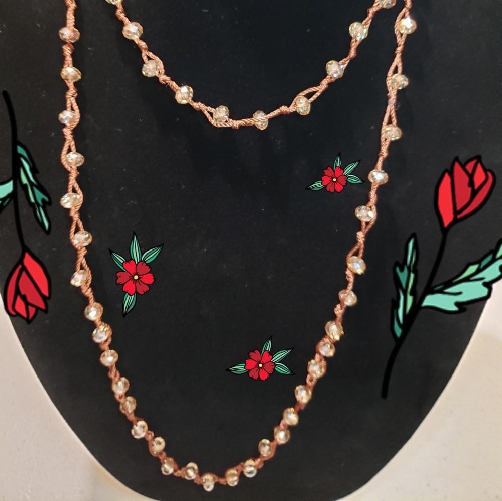 Cute!!! Necklace Brown Color